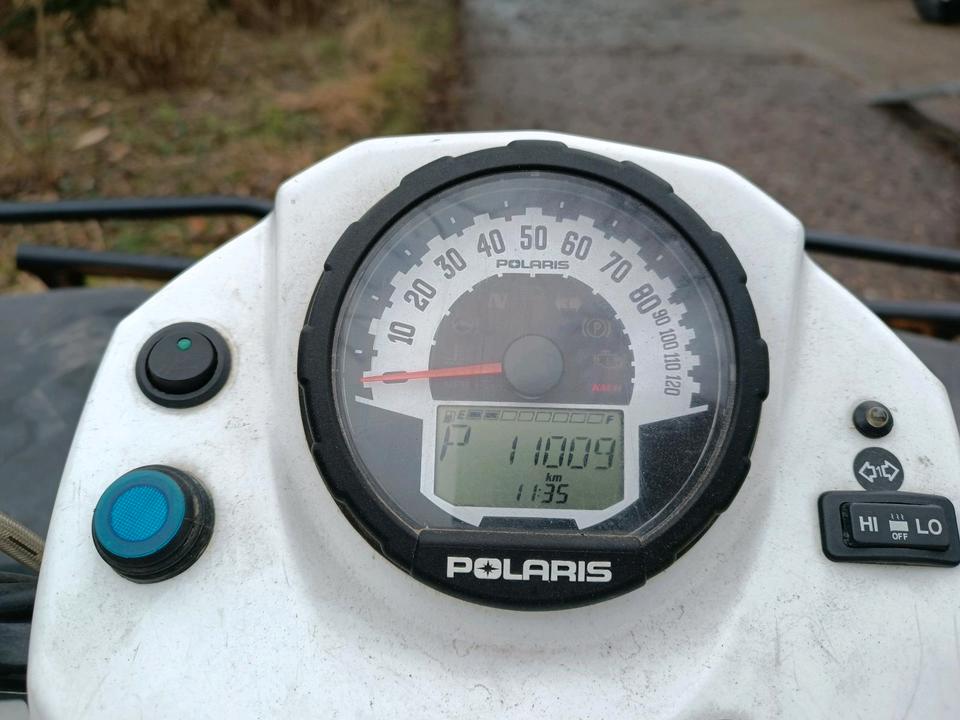 Weitere Motorräder Polaris Sportsman Touring 570 ATV 2014 — interior