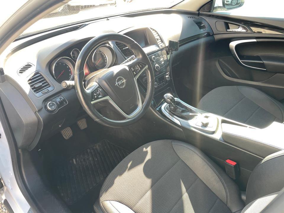 Opel Insignia 2012 — photo 7