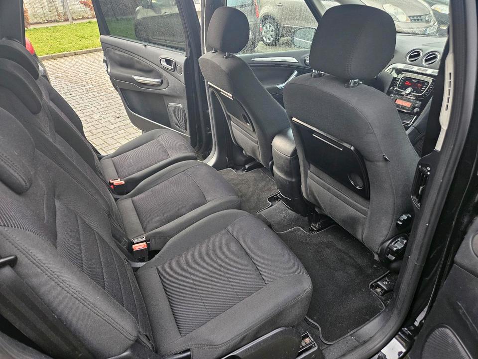 Ford S-Max 2012 — photo 12