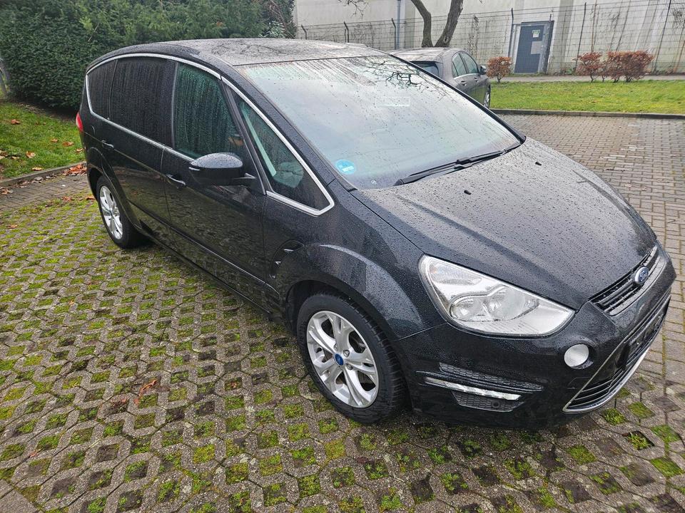 Ford S-Max 2012 — interior