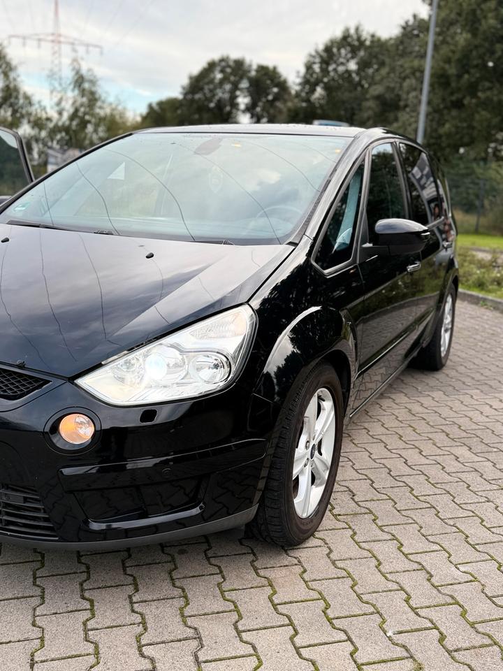 Ford S-Max 2009 — photo 13