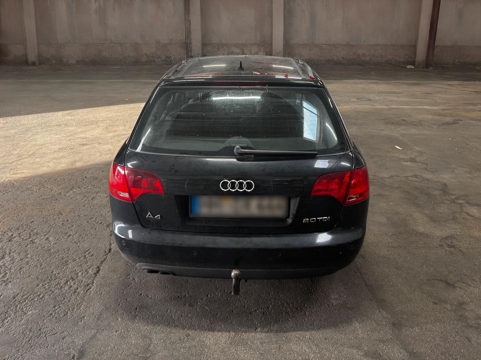 Audi A4 2005 — двигун