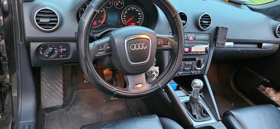 Audi A3 2005 — interior