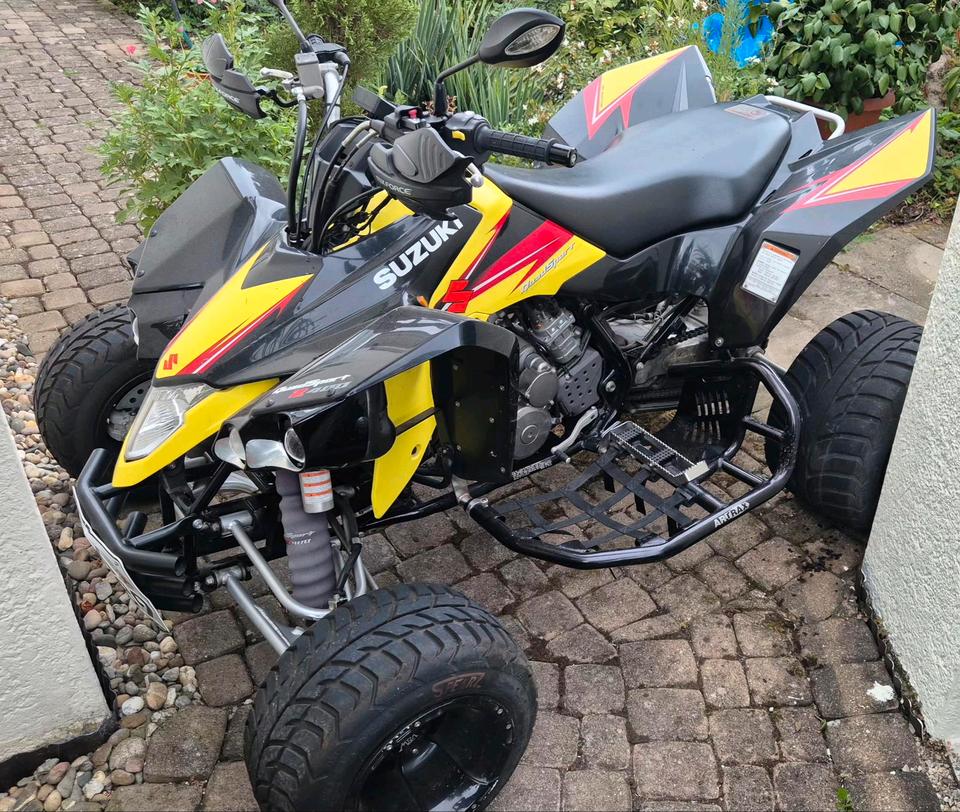 Suzuki Quad Suzuki LTZ 400 2015 — rear view