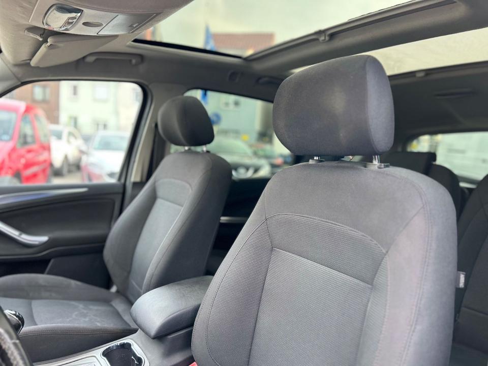 Ford S-Max 2009 — photo 9