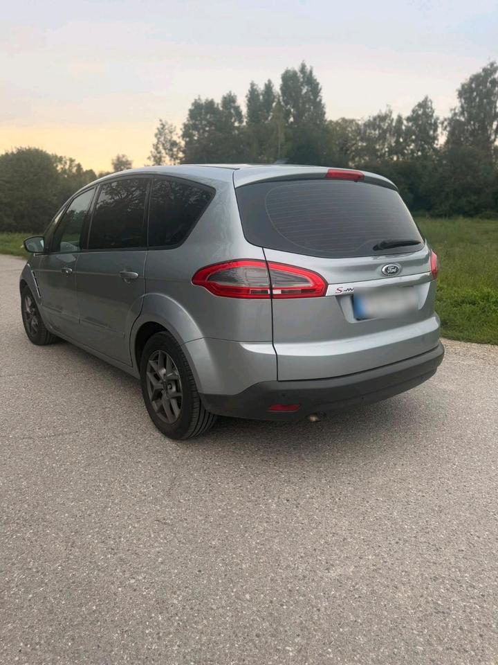 Ford S-Max 2012 — двигун