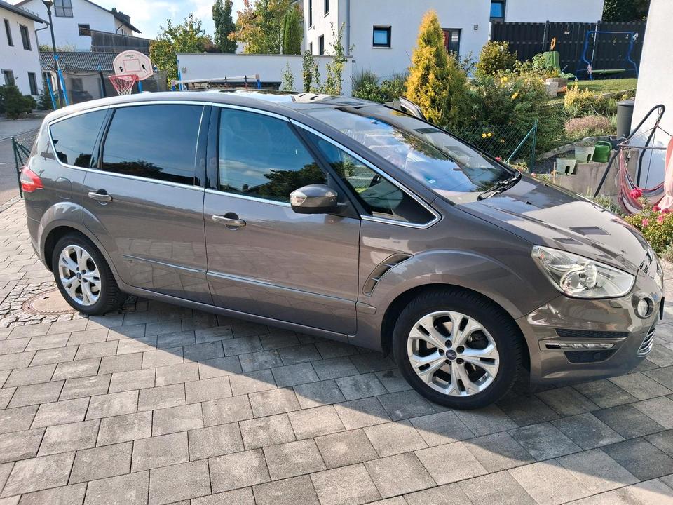 Ford S-Max 2014 — rear view