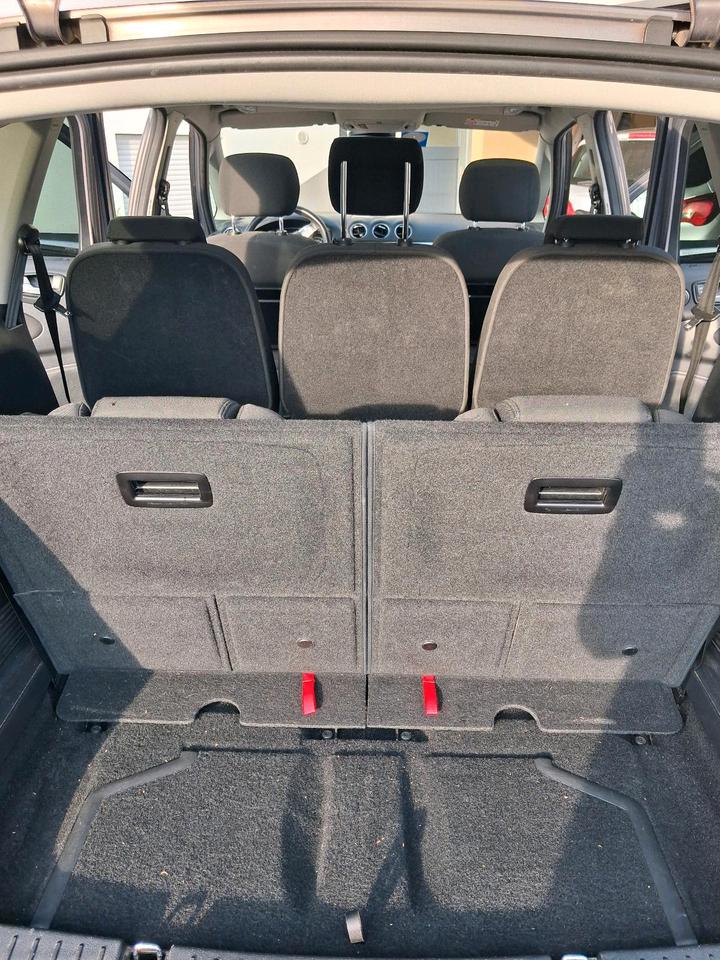 Ford S-Max 2014 — interior