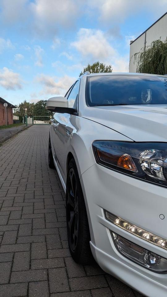 Ford Mondeo 2014 — photo 10