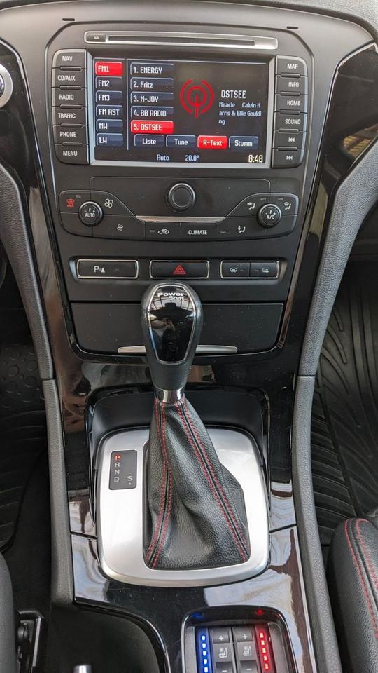Ford Mondeo 2014 — photo 11