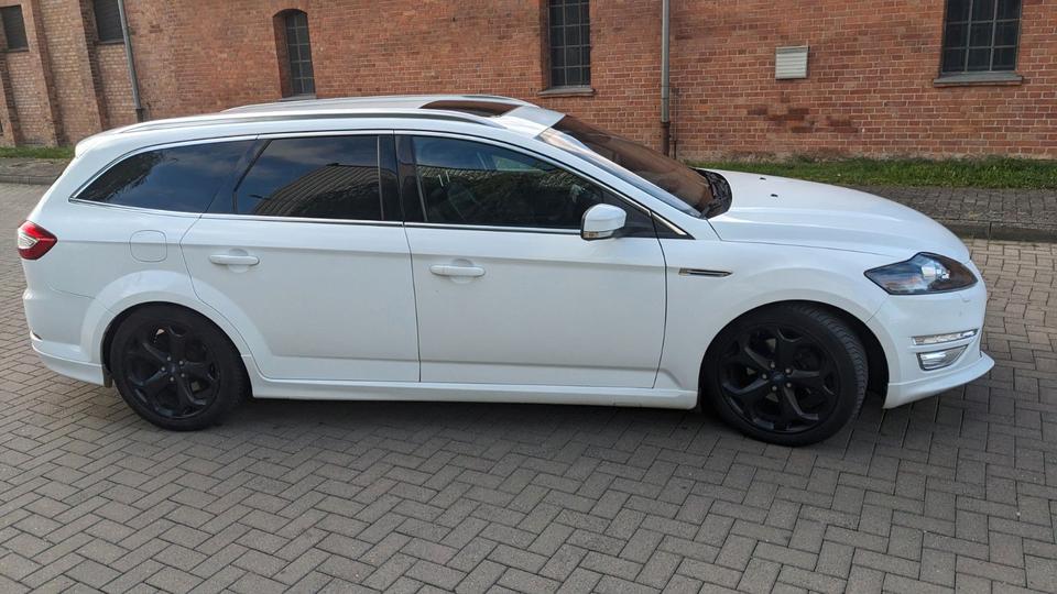 Ford Mondeo 2014 — engine