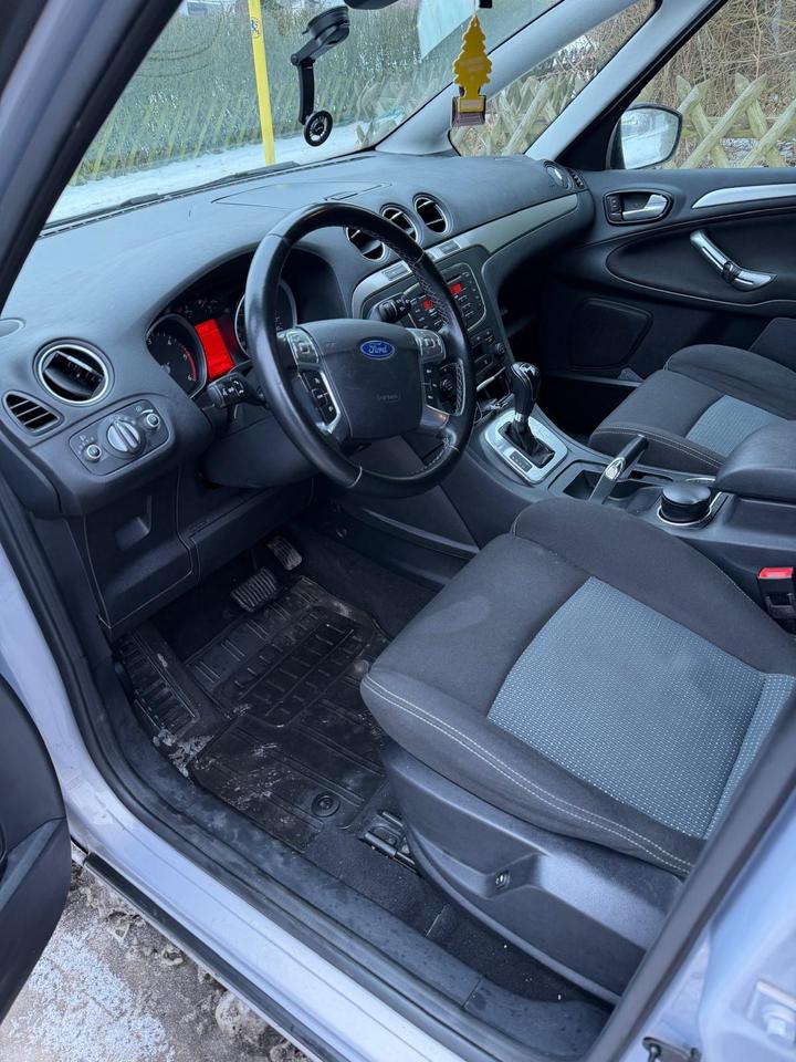 Ford C-Max 2012 — двигун