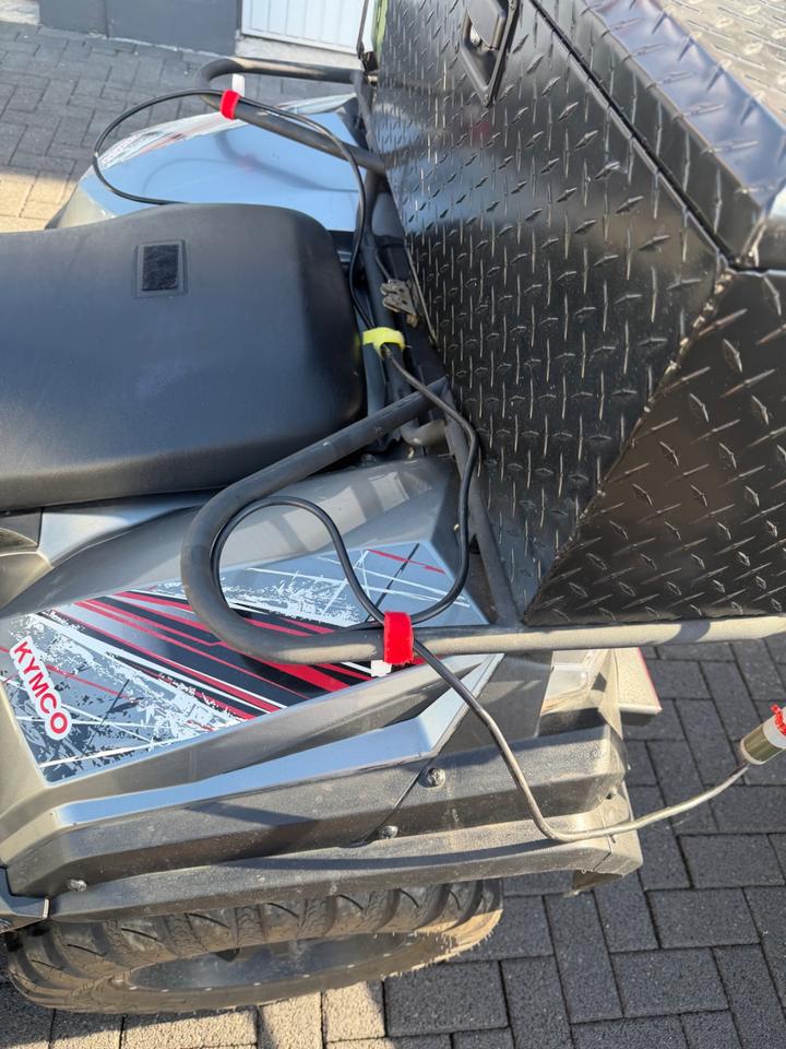 Kymco ATV Quad mit Anhängerkupplung und Frontkorb 2015 — photo 12