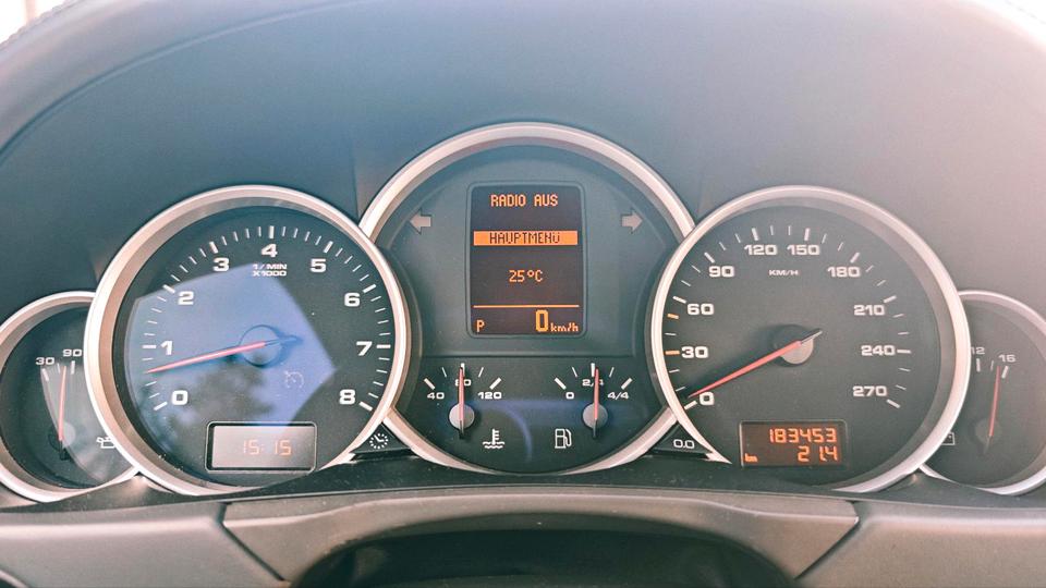 Porsche Cayenne 2004 — photo 12