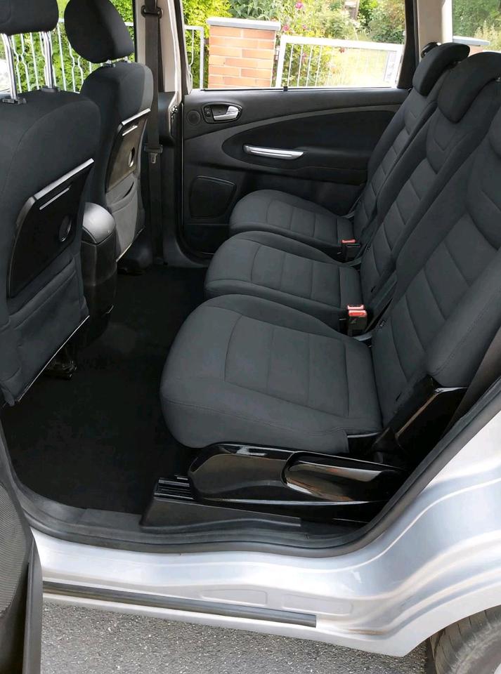 Ford C-Max 2011 — engine
