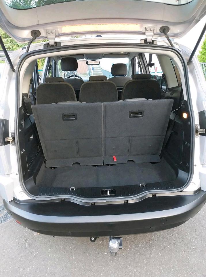 Ford C-Max 2011 — photo 5