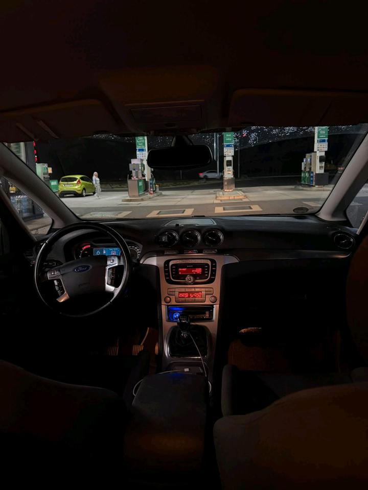 Ford S-Max 2007 — photo 13