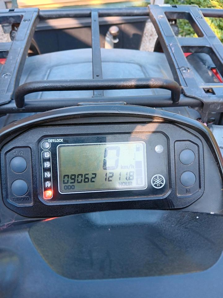 Yamaha ein schönes Quad Yamaha Grizzly 660 mit Koffer an 2007 — engine 660 ccm