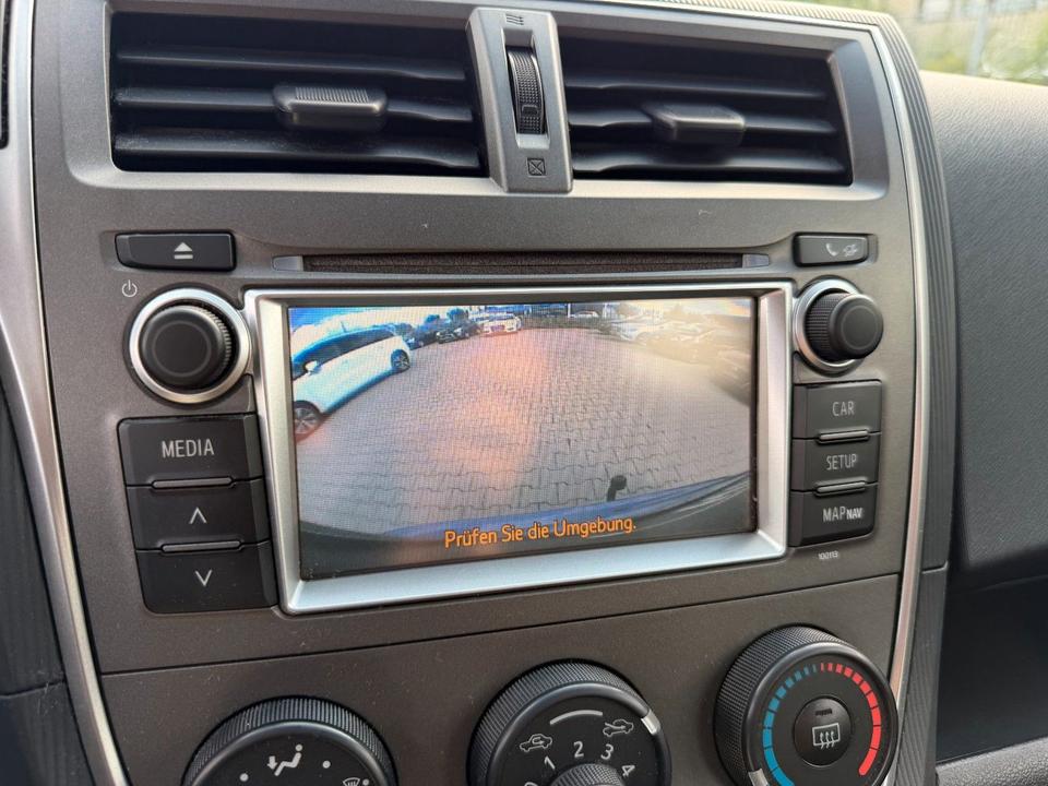 Toyota Verso 2011 — photo 16