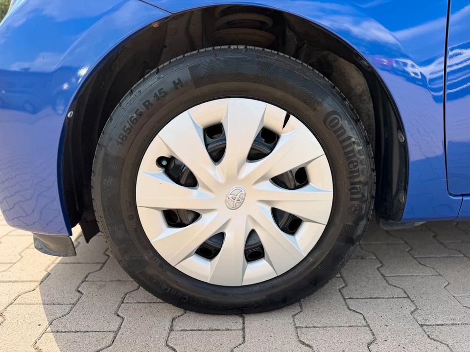 Toyota Verso 2011 — photo 19