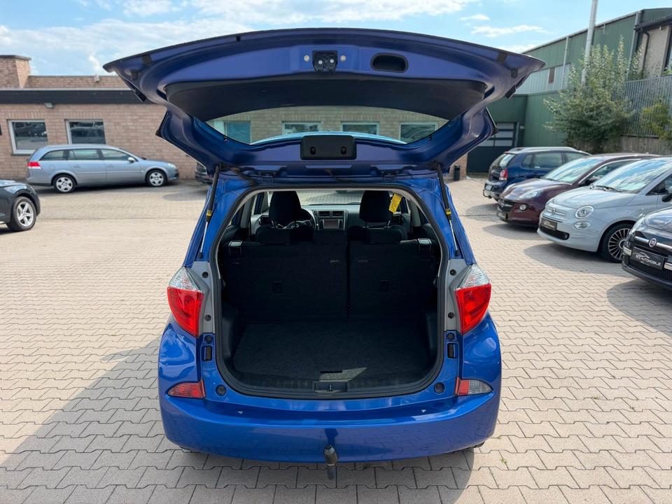 Toyota Verso 2011 — photo 6