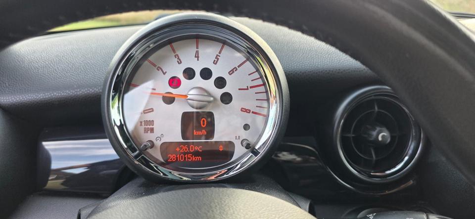 Mini Cooper S Clubman 2011 — photo 8