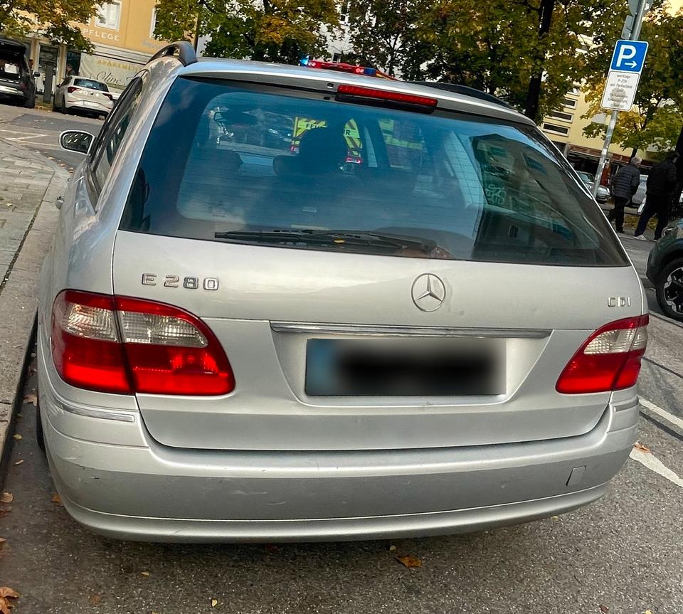 Mercedes Benz Weitere E-Klasse 2006 — вигляд ззаду