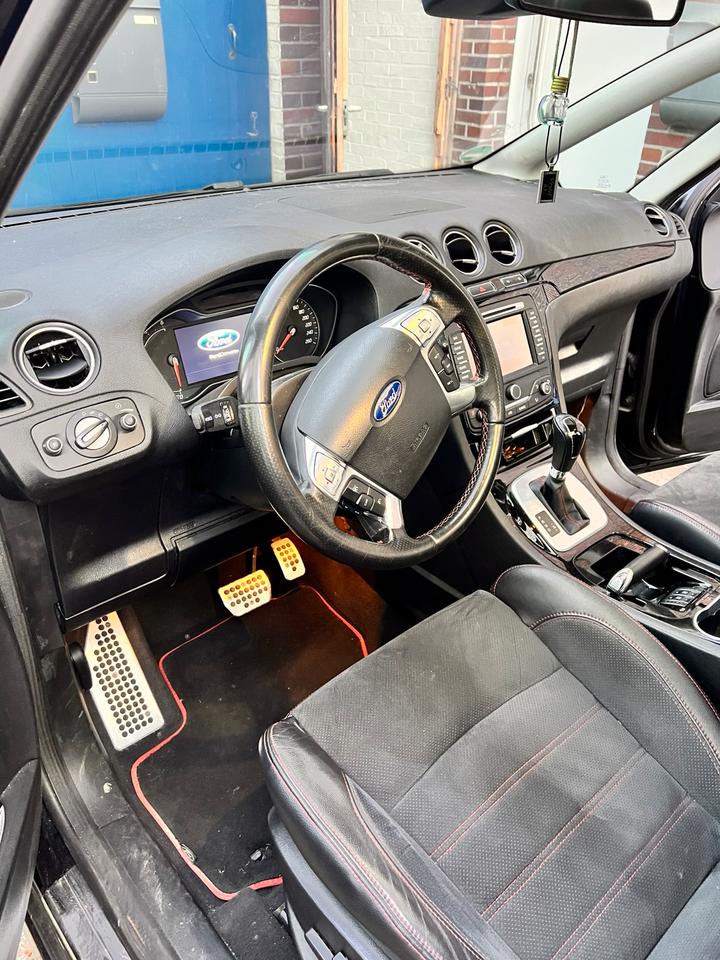 Ford S-Max 2011 — photo 5