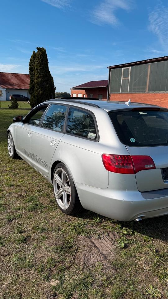 Audi A6 2008 — вигляд ззаду