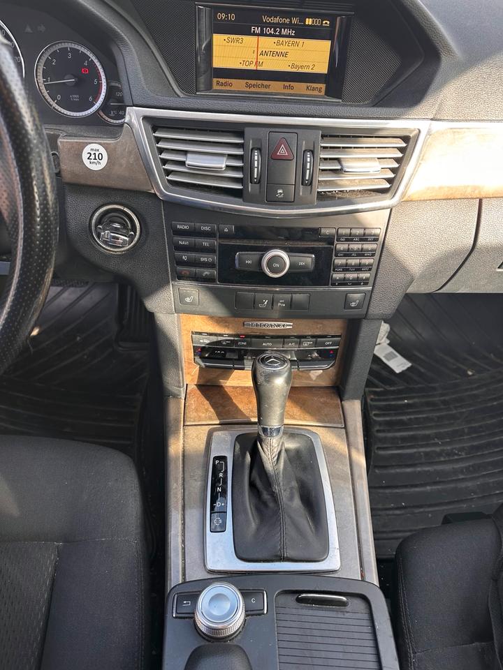 Mercedes Benz E 220 2009 — photo 6