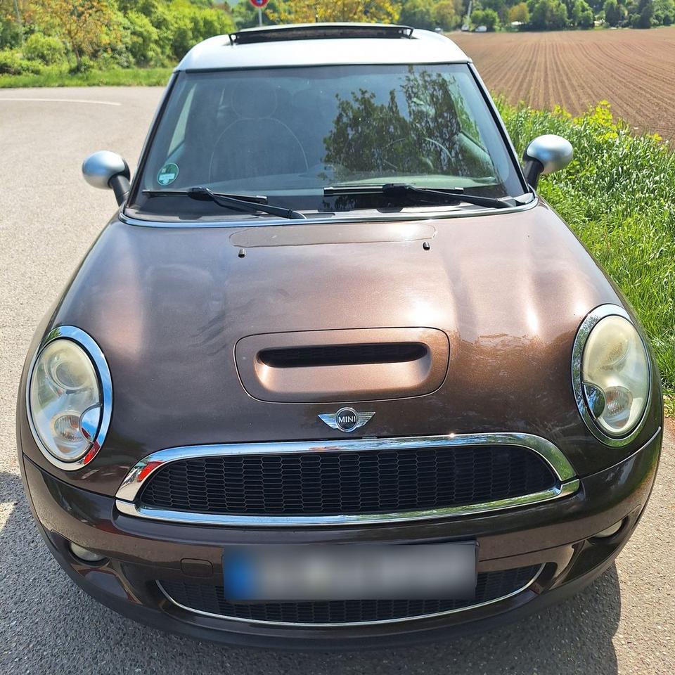 Mini Cooper S Clubman 2008 — rear view