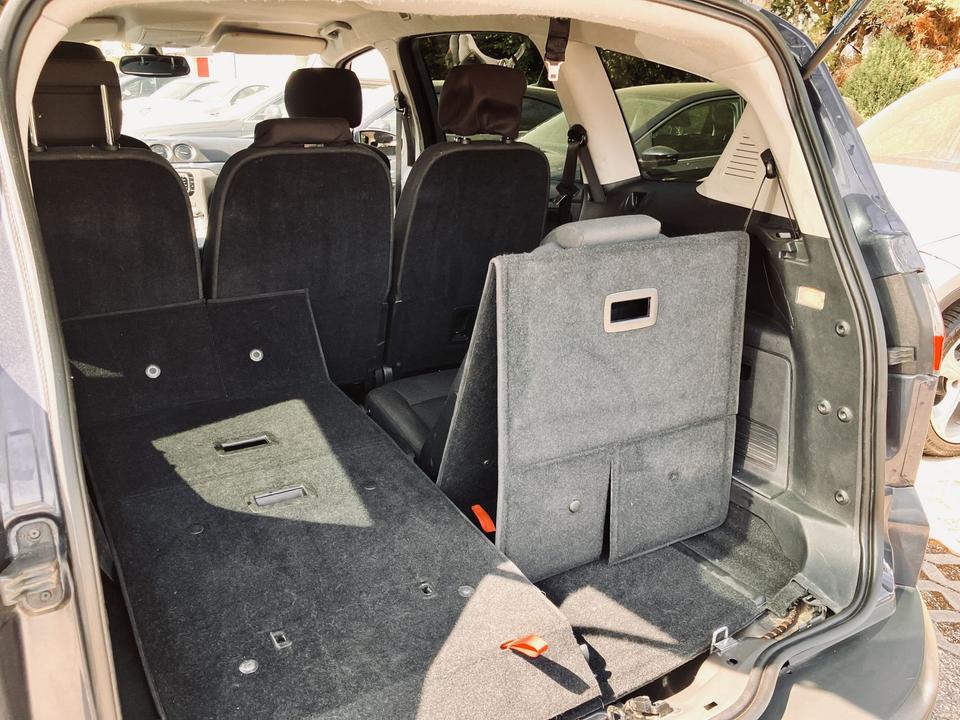 Ford S-Max 2009 — photo 10