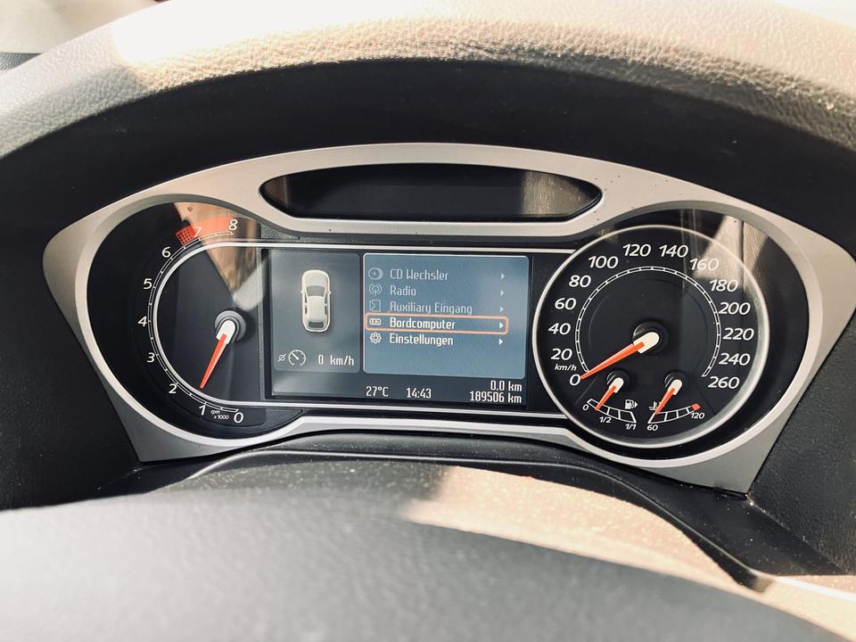 Ford S-Max 2009 — photo 11