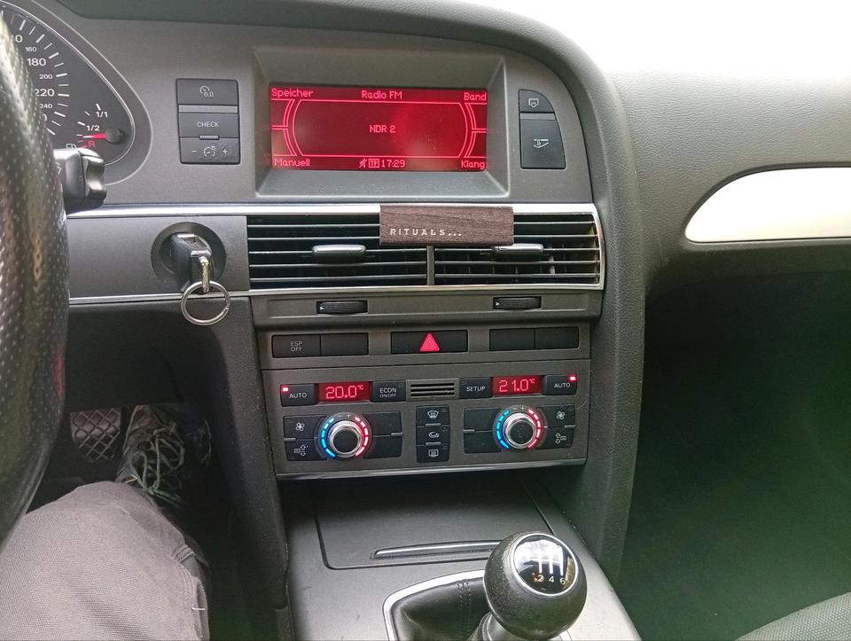 Audi A6 2006 — photo 13