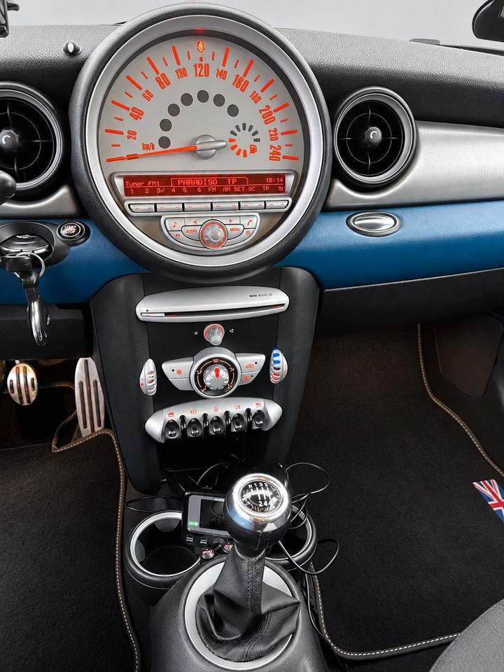 Mini Cooper S 2008 — photo 9