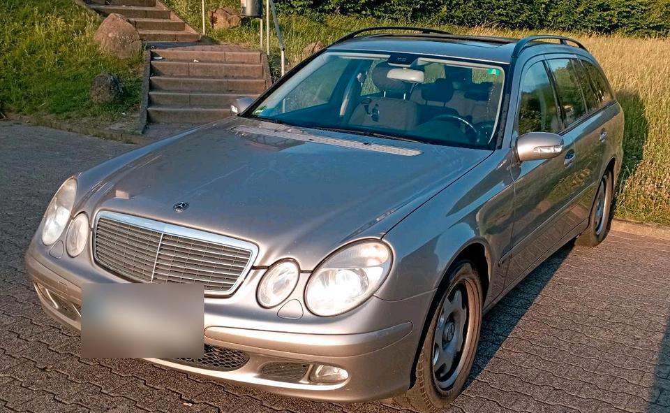 Mercedes Benz E 220, 2005