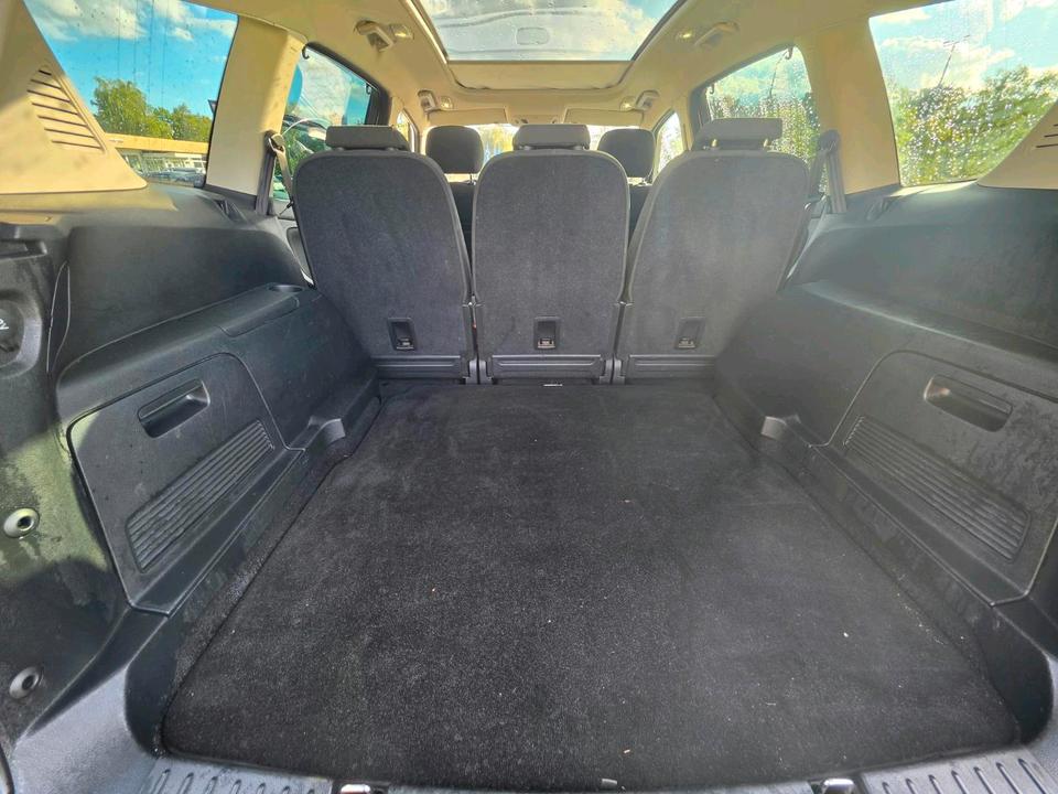 Ford S-Max 2011 — photo 7