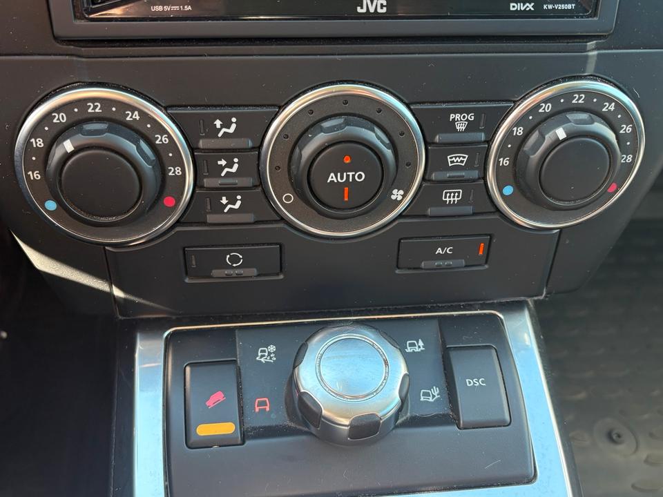 Land Rover Freelander 2009 — photo 8