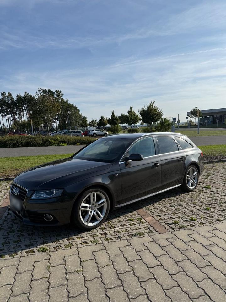 Audi A4 2011 — rear view