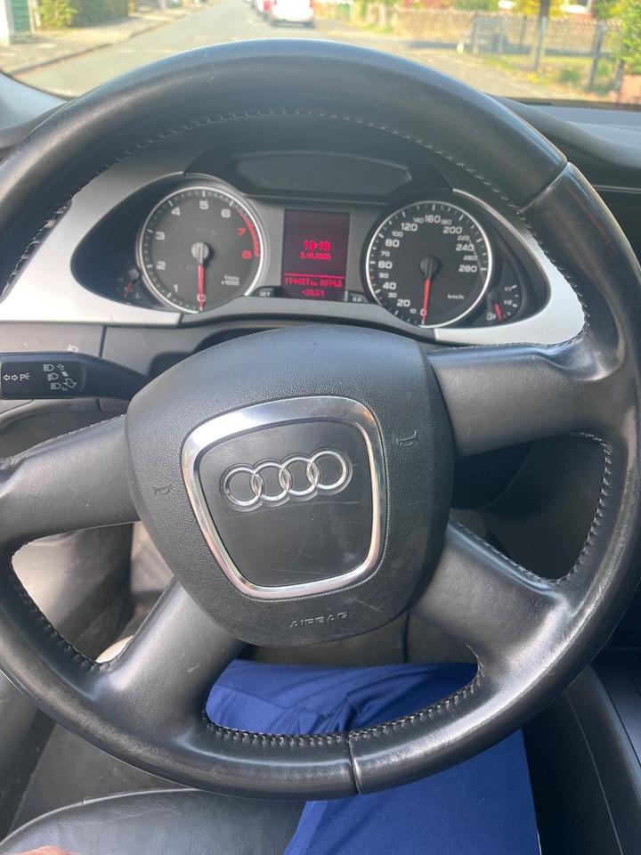 Audi A4 2008 — photo 9
