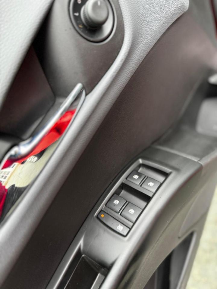 Opel Meriva 2014 — фото 16