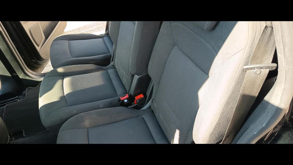 Ford S-Max 2009 — photo 11