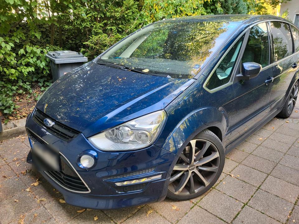 Ford S-Max 2010 — interior