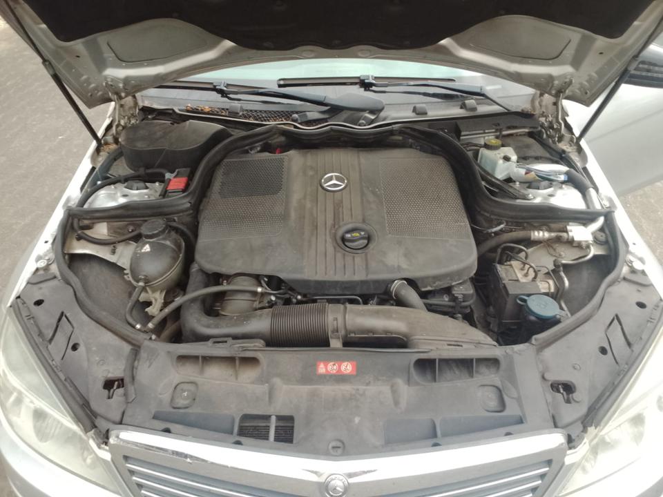 Mercedes Benz C 200 2011 — photo 11