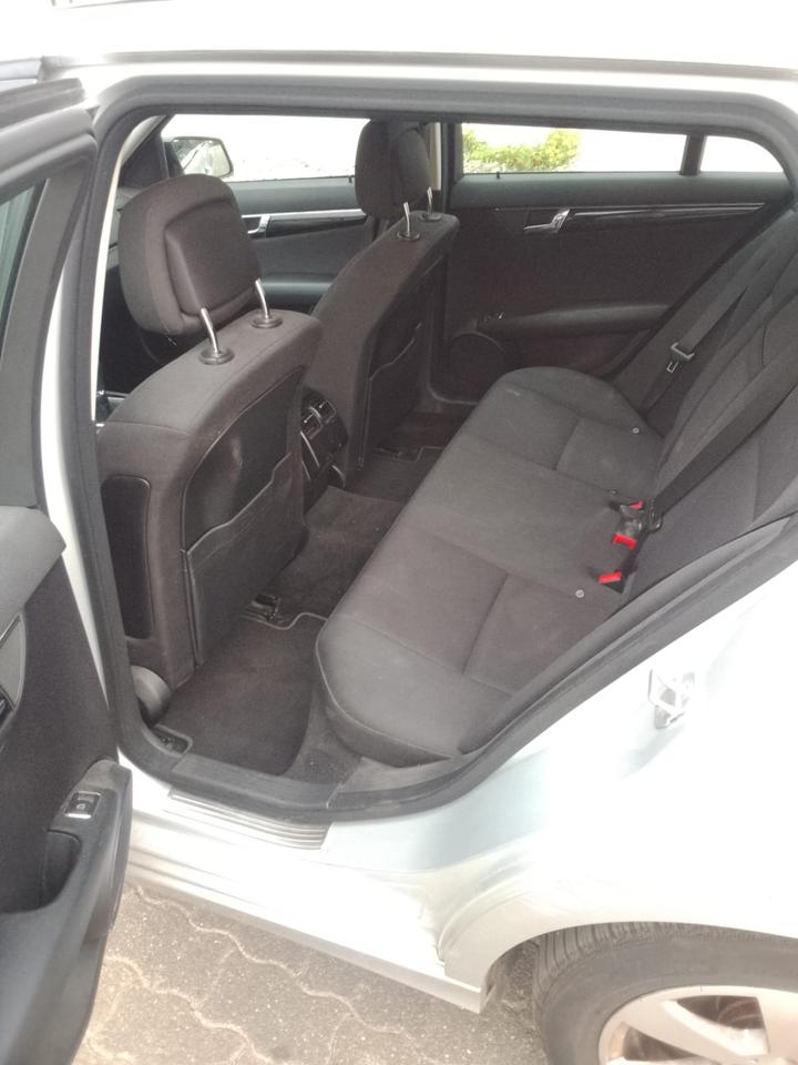 Mercedes Benz C 200 2011 — photo 9
