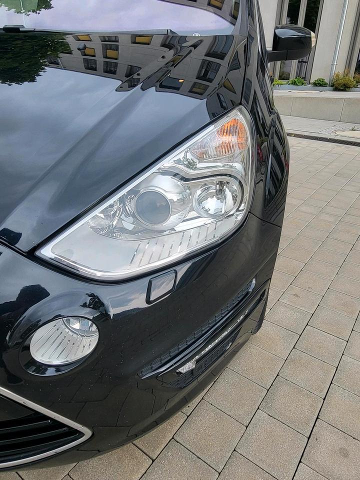 Ford S-Max 2011 — photo 5