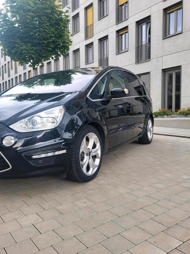 Ford S-Max 2011 — photo 7