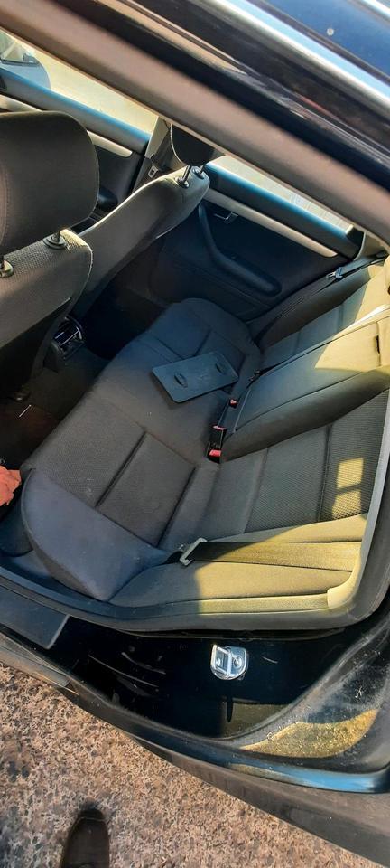 Audi A4 2004 — photo 10
