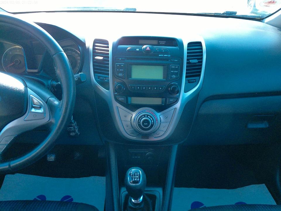 Hyundai ix20 2013 — photo 14
