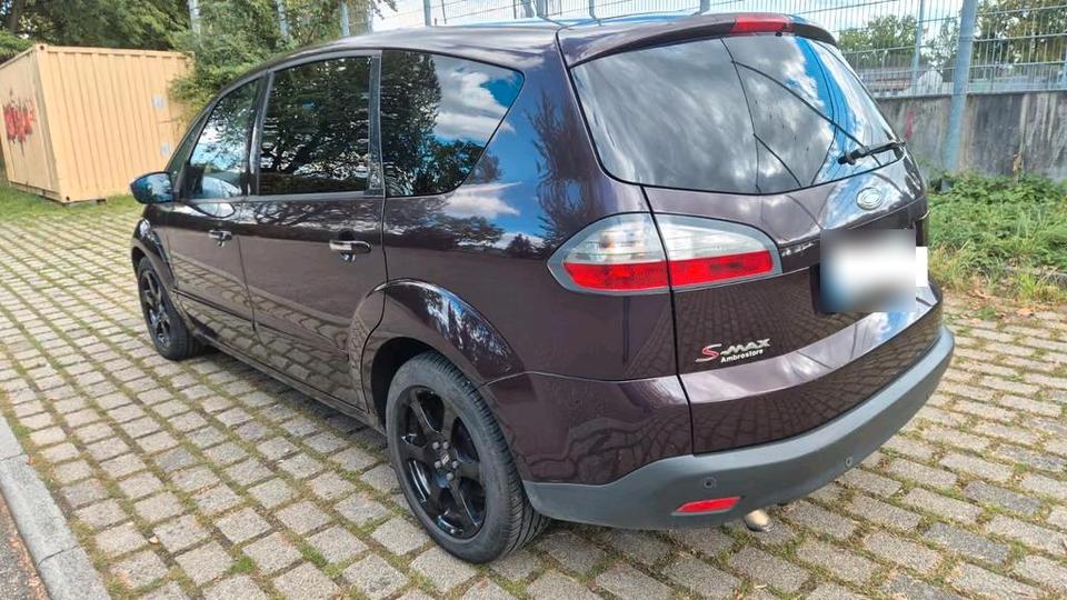 Ford S-Max 2009 — салон